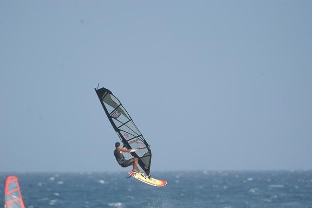 forward Pons 2
